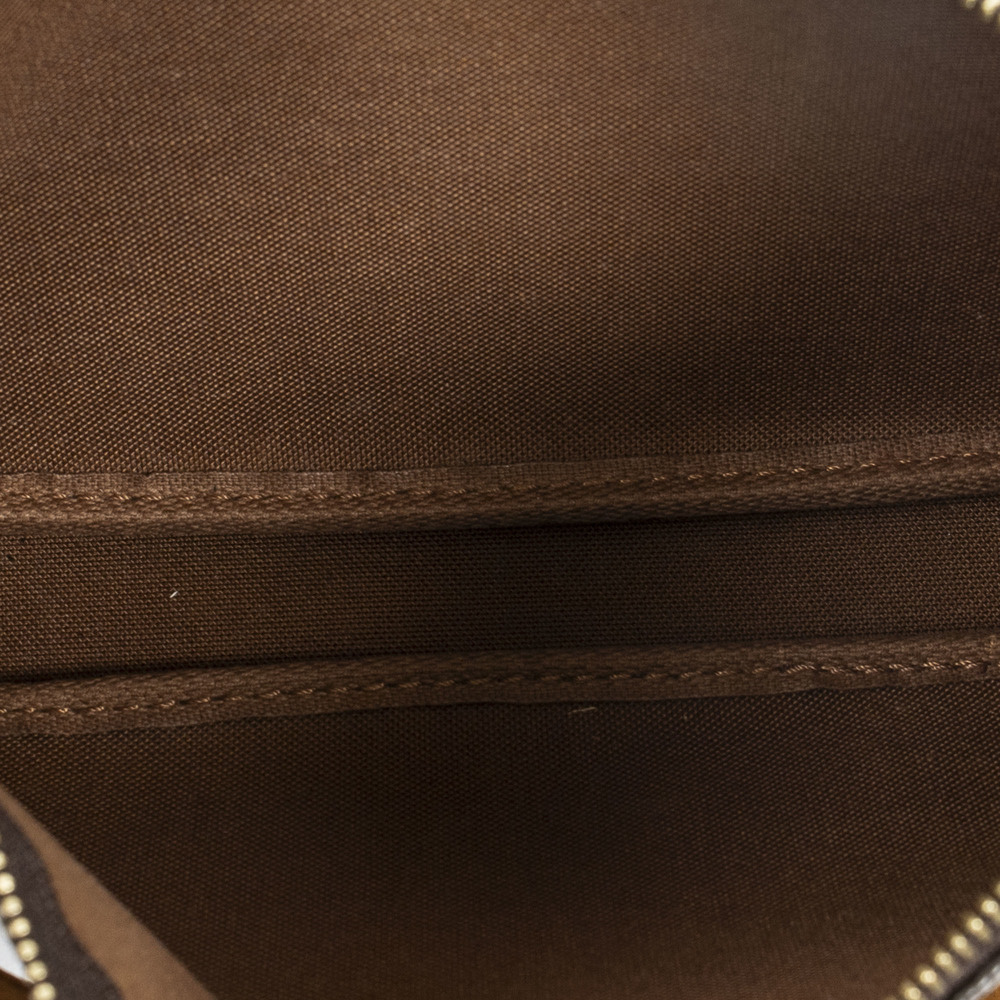 Louis Vuitton Accessory Pouch - Picture 9 of 10